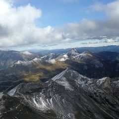 Flugwegposition um 14:11:30: Aufgenommen in der Nähe von Gemeinde Untertauern, Österreich in 2577 Meter